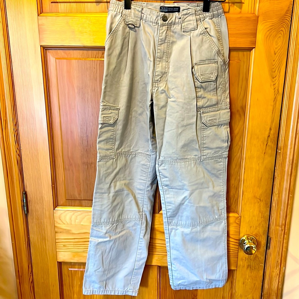 5.11 Tactical size 28x32 zipped cargo pants